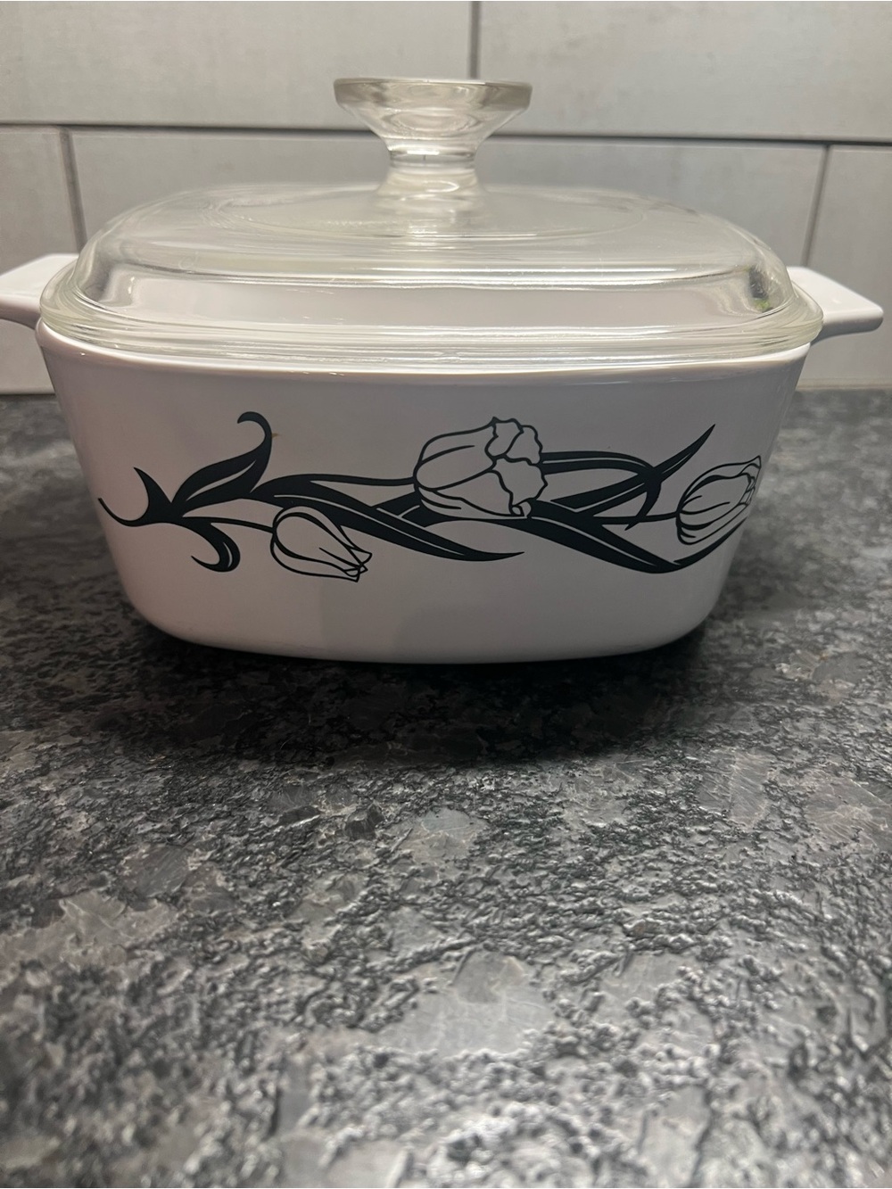 Corningware White Floral LYRICS BLACK TULIP Glass-Top Casserole Dish 1.5 ltr